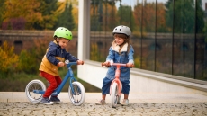 Беговел Kinderkraft FLY PLUS Blue Sapphire