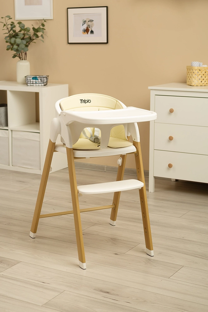 Стільчик для годування 3 в 1 Caretero Triplo Beige