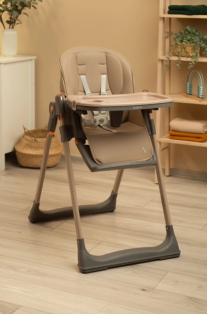 Стільчик для годування Caretero Vars Beige
