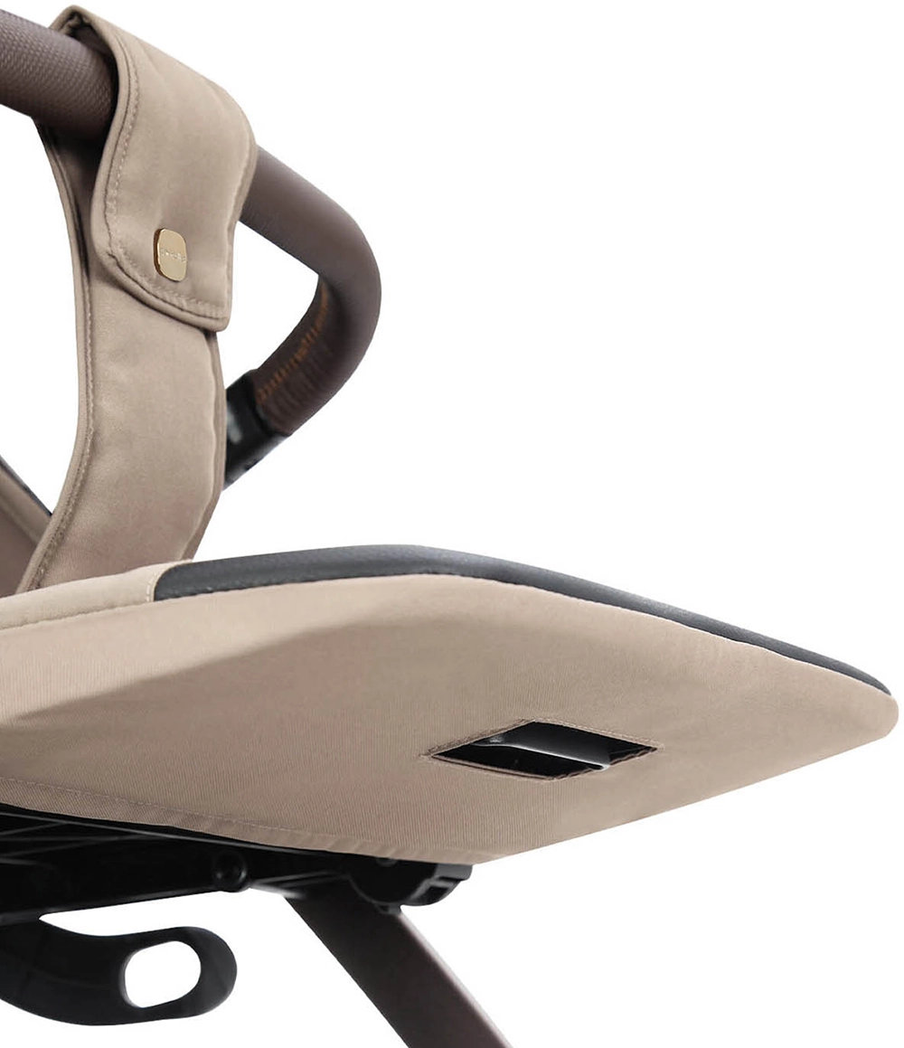 Прогулянкова коляска Carrello Bravo Carbon CRL-5530 Frost Beige