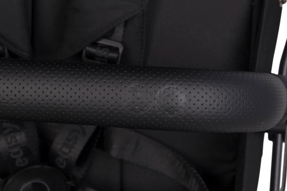 Коляска EasyGo Hero Ebony Black