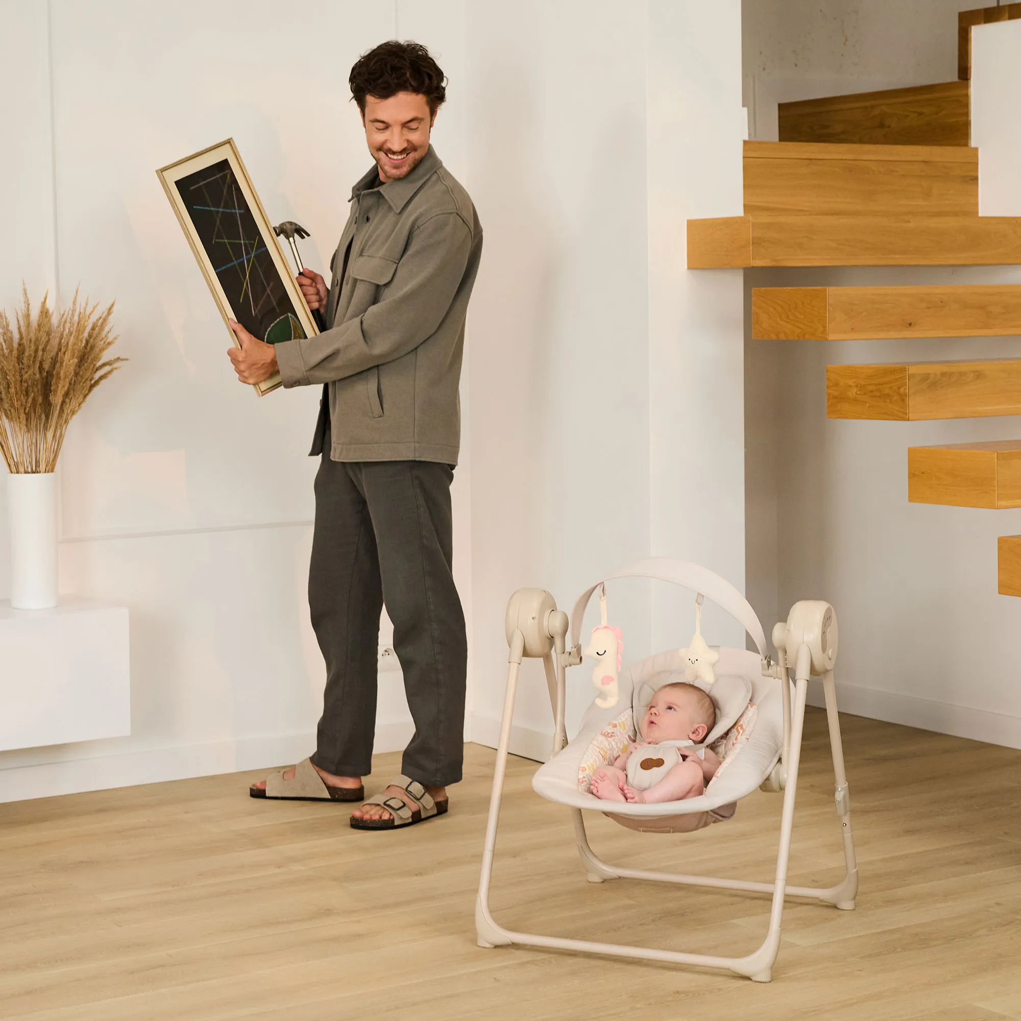 Електрична гойдалка та шезлонг Kinderkraft Swingee Beige