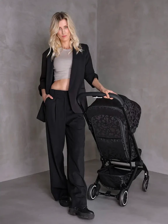Дитяча прогулянкова коляска Joolz Aer+ Special Chic renaissance Black
