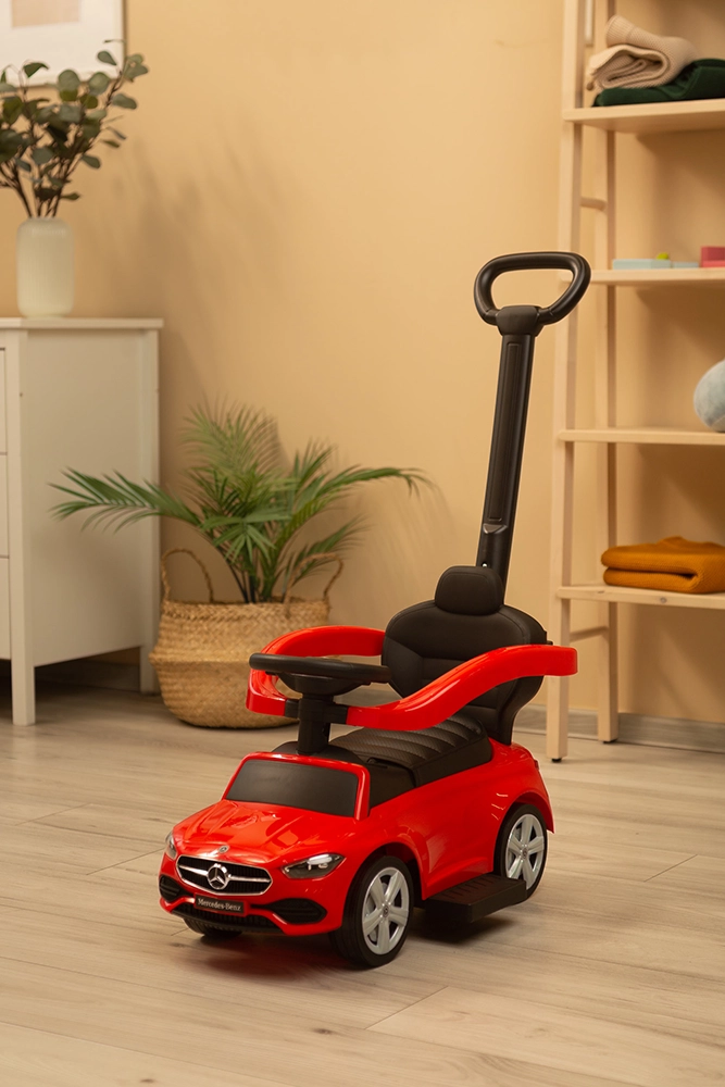 Машинка для катання Caretero (Toyz) Mercedes C-CLASS з батьківською ручкою Red