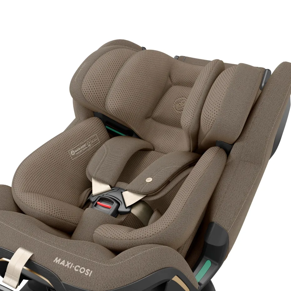 Автокрісло Maxi-Cosi Emerald 360 Pro Authentic Truffle